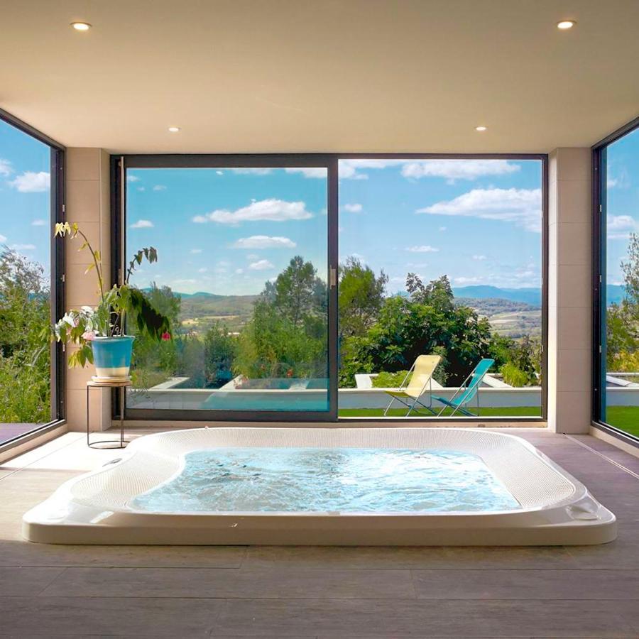 Du Belvedere, Piscine Interieure, Et Hammam * Montagnac (Gard)